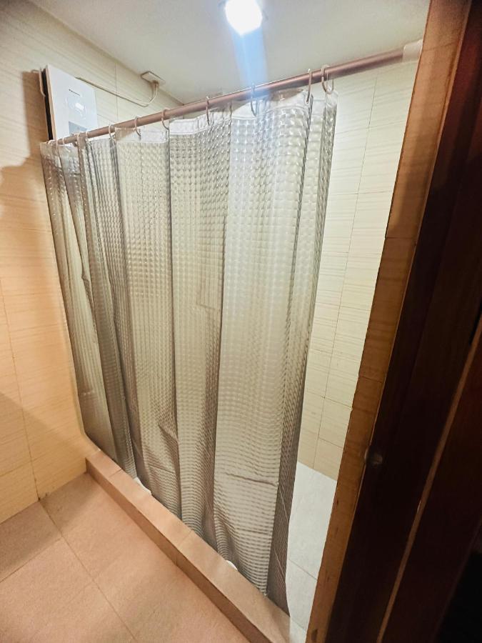 Zj Hometel Корон Экстерьер фото